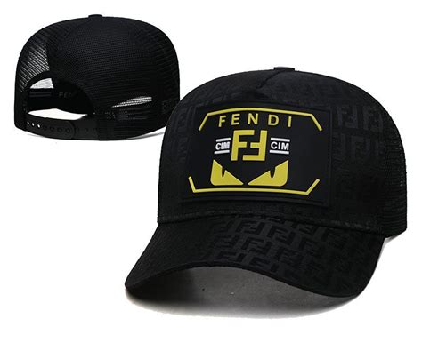 gorra fendi mujer